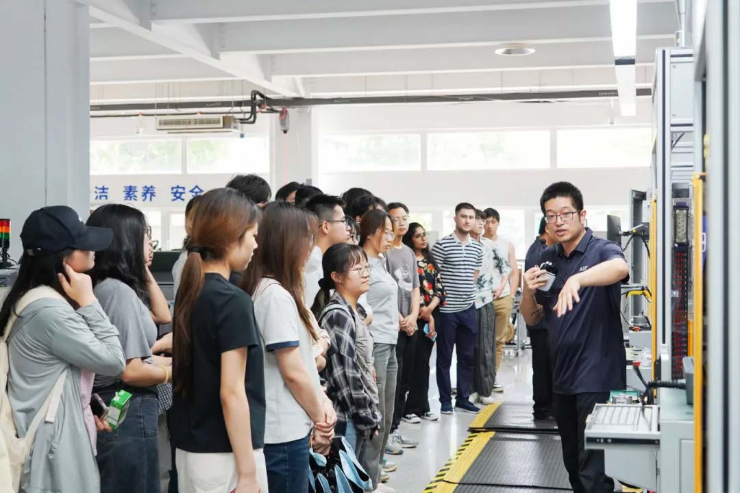深化产教融合丨中国石油大学（华东）与艾普智能共筑实践育人平台