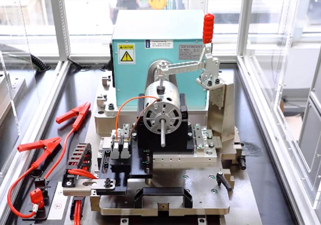 汽车暖通电机测试设备应用现场