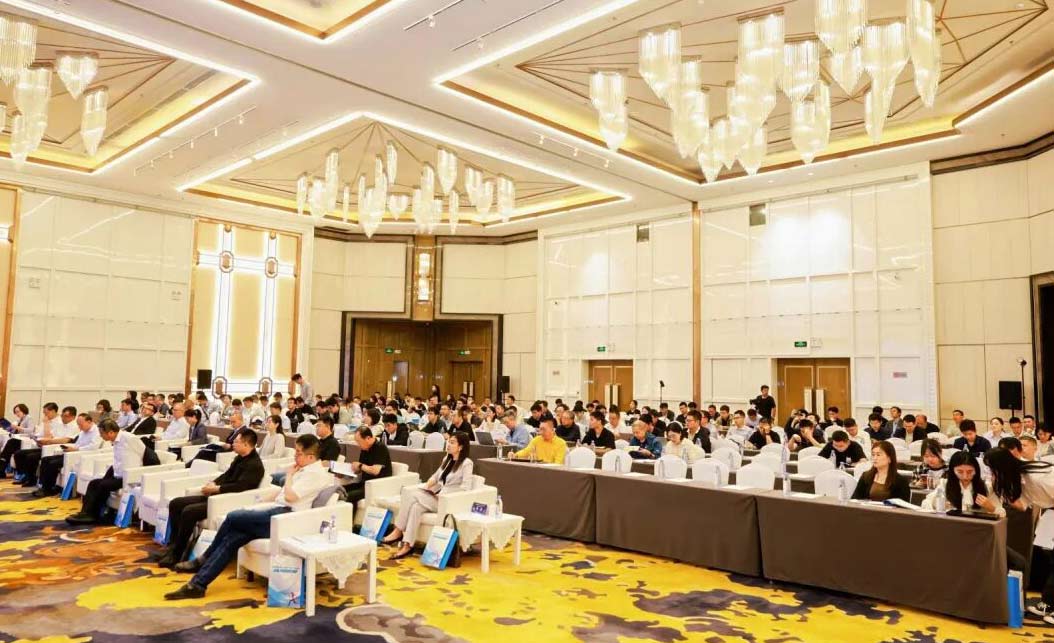艾普智能受邀出席机器人与仿生国家标准技术研讨大会！